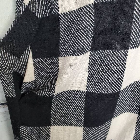 White Birch Women’s Black Ivory Buffalo Plaid Long Button Cardigan Sweater Size - Picture 6 of 10